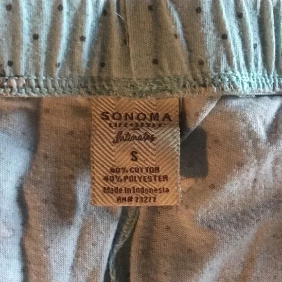 Set of 2 Sonoma pjs. - Picture 4 of 8